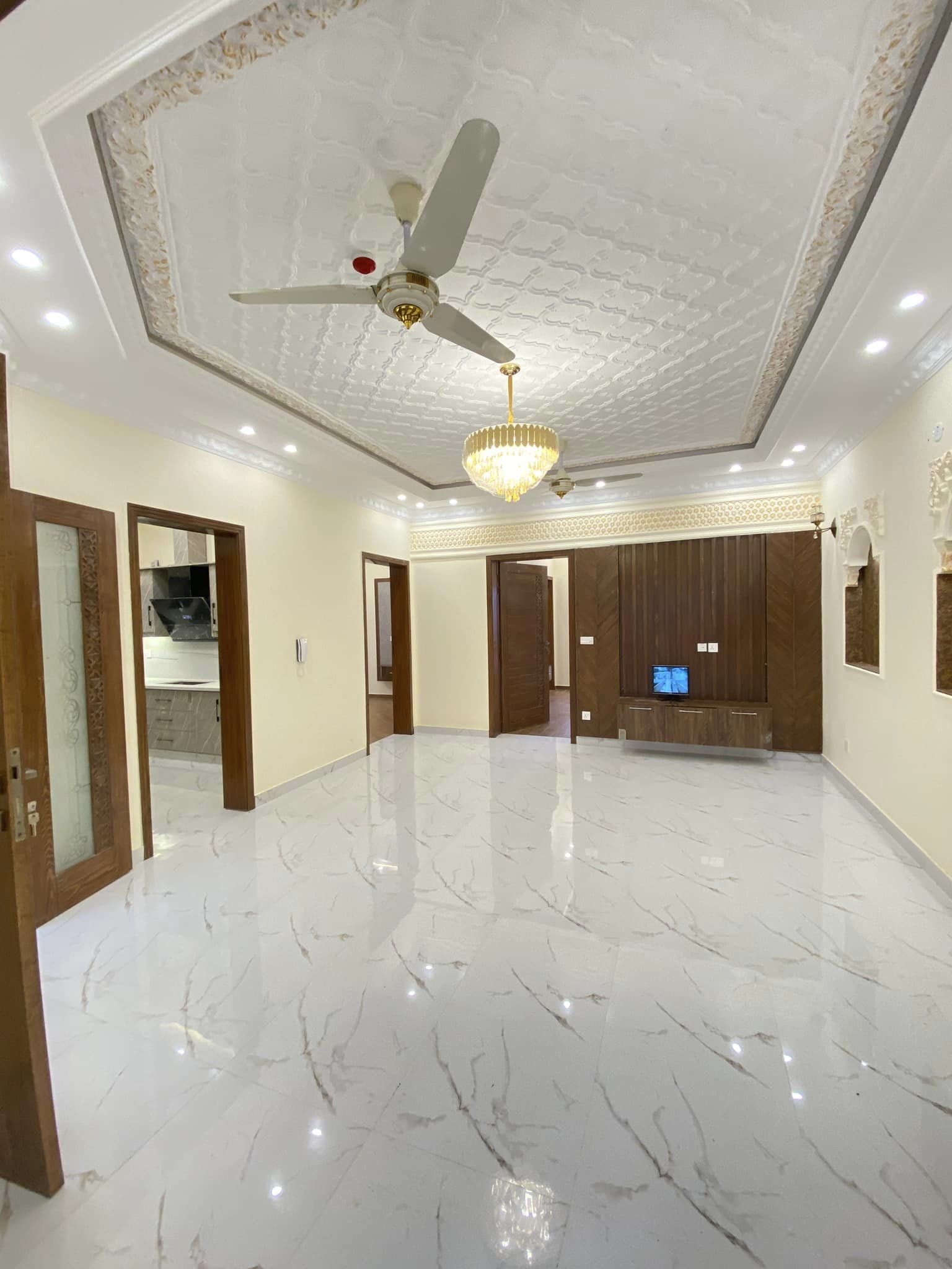 10 Marla BRAND NEW HOUSE FOR SALE in  DHA RAHBER Lahore