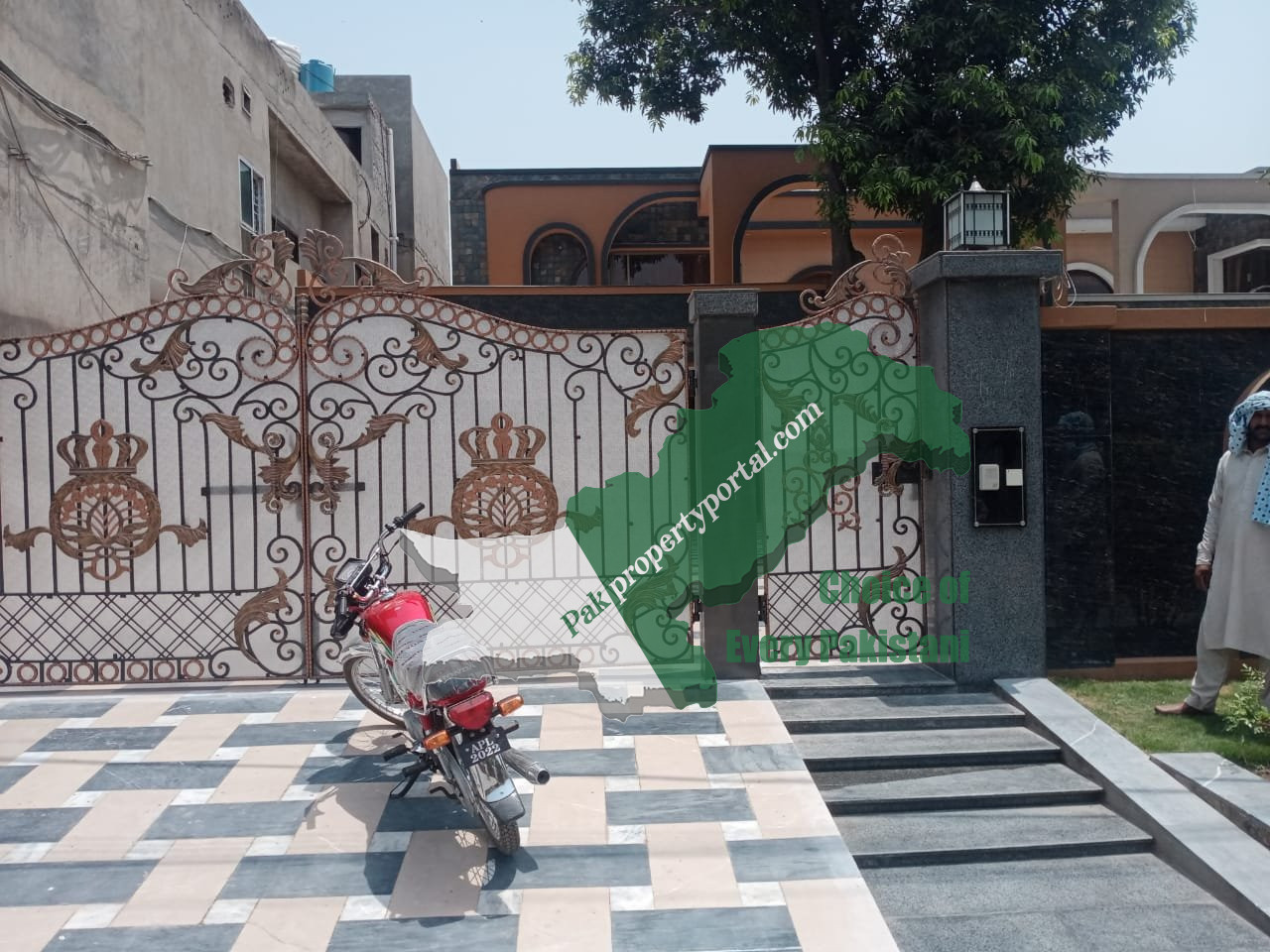 1.5 Kanal Brand New House For Sale Old Officer Colony Lahore