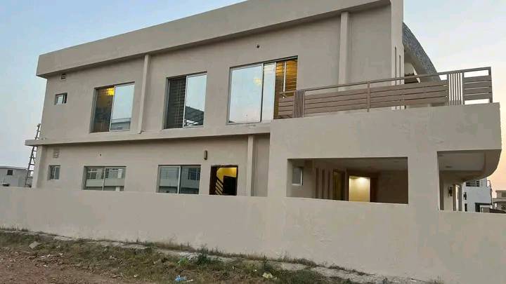10 Marla house for sale proper double unit with basement in Bahria town phase 8 Islamabad
