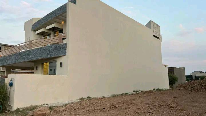 10 Marla house for sale proper double unit with basement in Bahria town phase 8 Islamabad