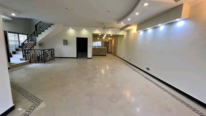 10 Marla house for sale proper double unit with basement in Bahria town phase 8 Islamabad