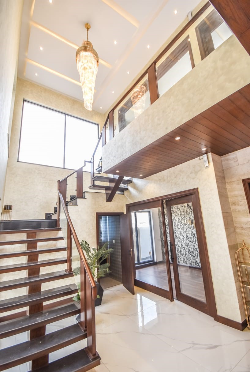 1 Kanal Beautifully Design Bungalow in DHA Lahore