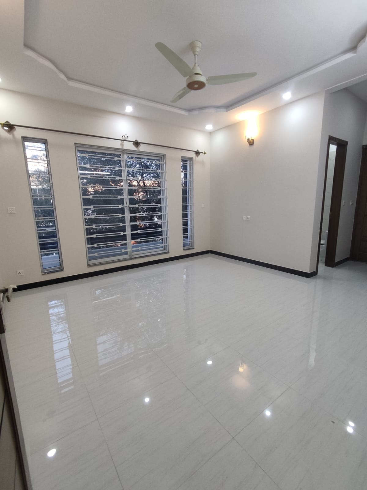 14 Marla house for sale in G-13 Islamabad