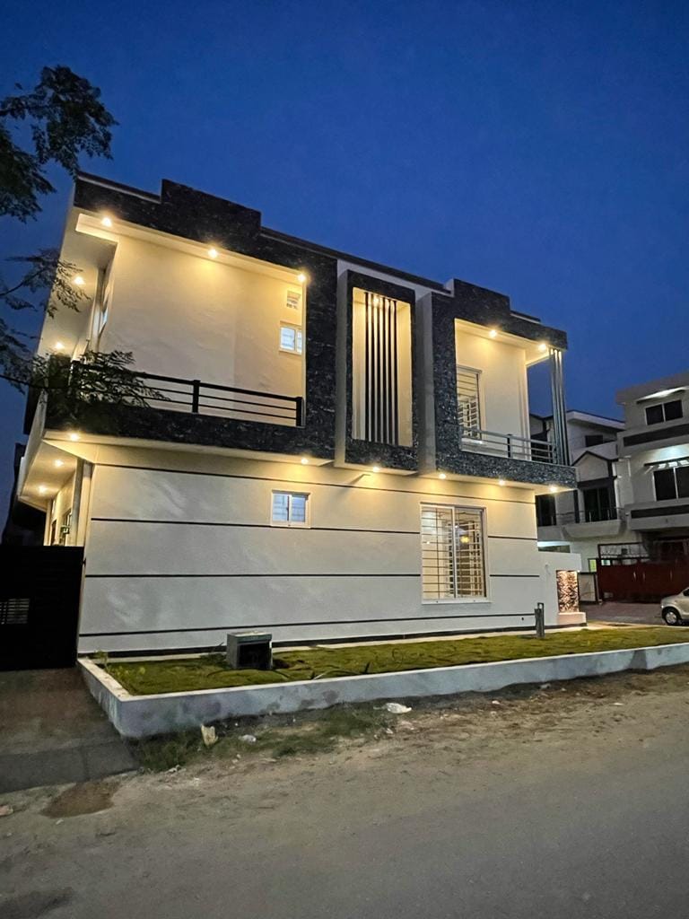 4 Marla house for sale in G-13 Islamabad