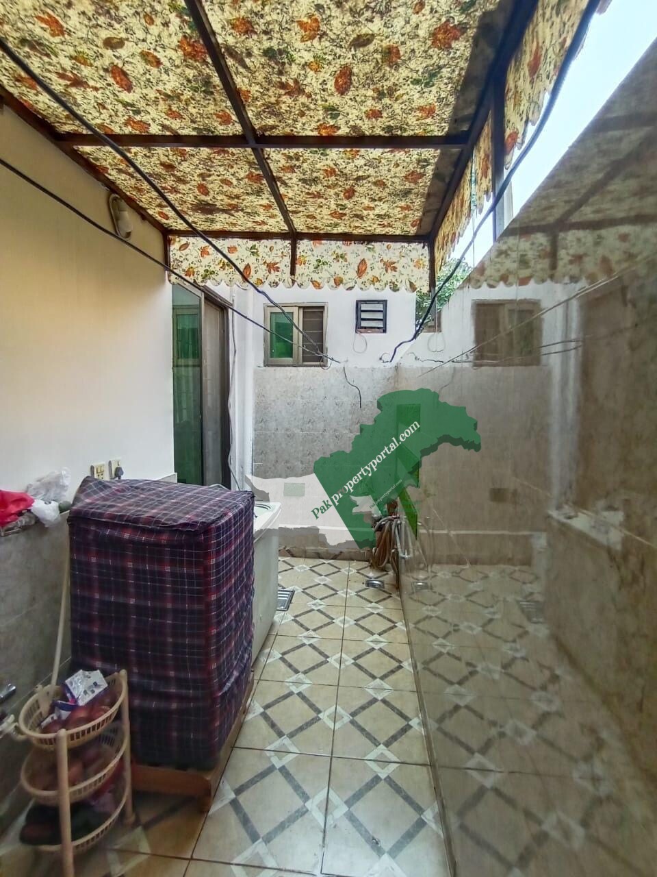 5 Marla Very Good Condition House is Available for Sale in Sector D Bahria Town Lahore