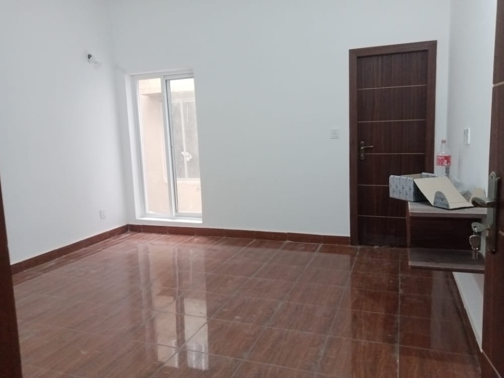 3 Marla beautiful flat for sale in Edenabad Lahore