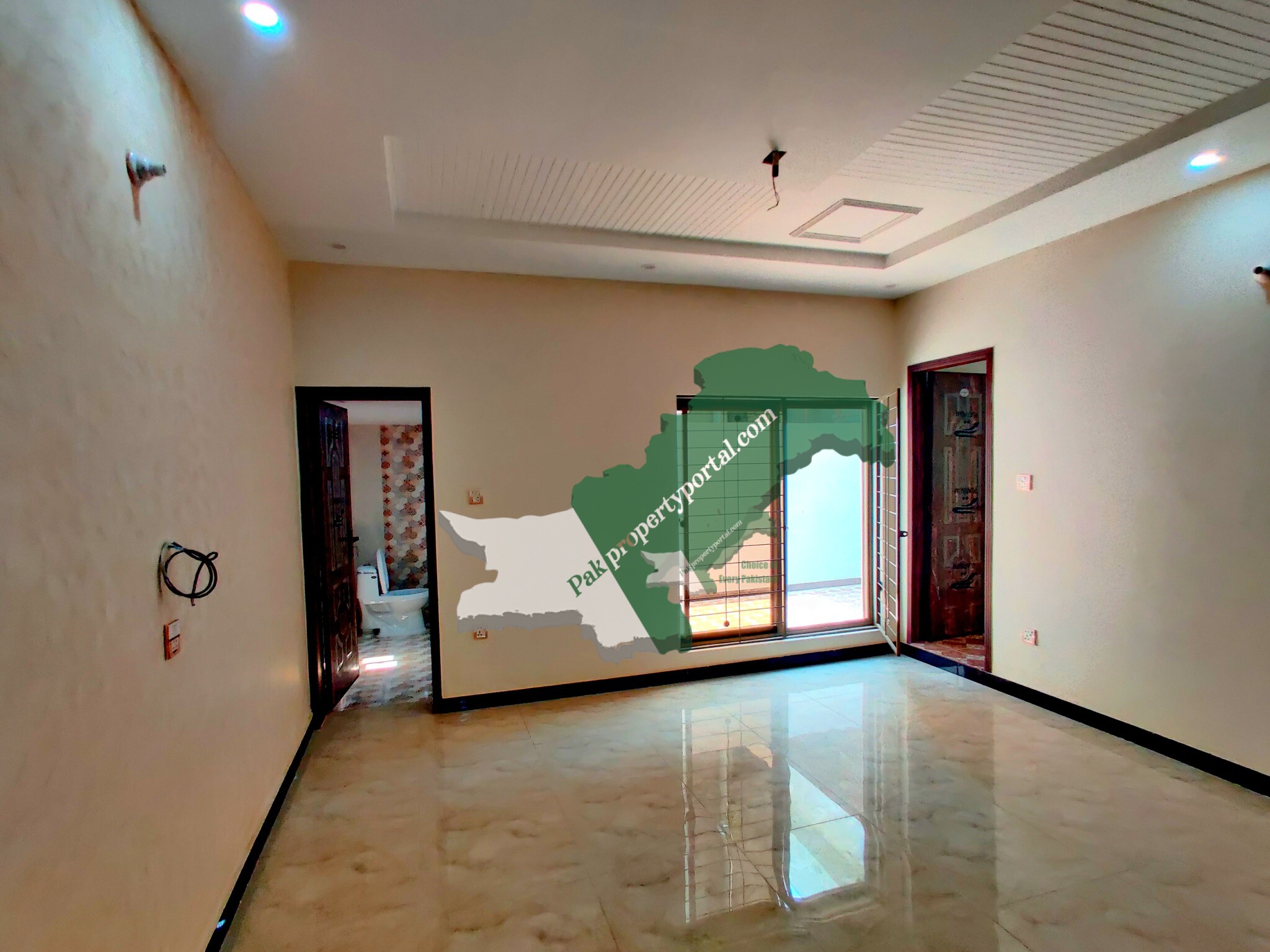 10 Marla Brand House for Sale in 256A Block R2 Johar Town Lahore