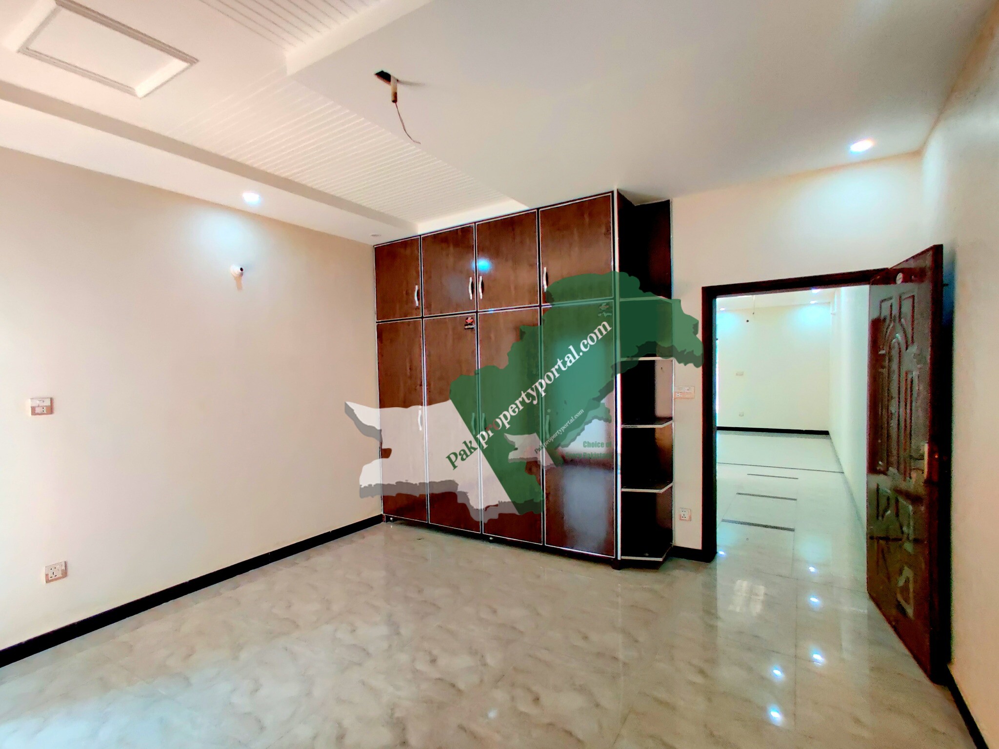 10 Marla Brand House for Sale in 256A Block R2 Johar Town Lahore