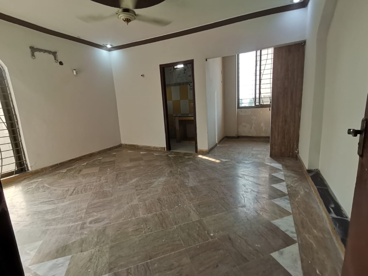 10 Marla Full House Available For Rent in Valencia Town Lahore