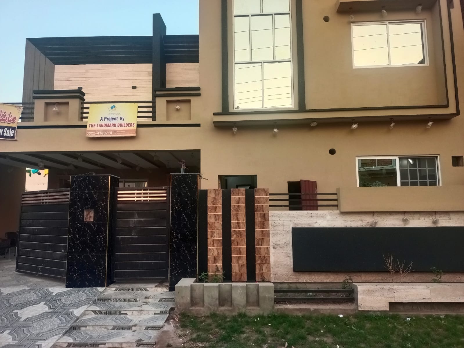 10 Marla bungalow Available For Sale in UET society Lahore