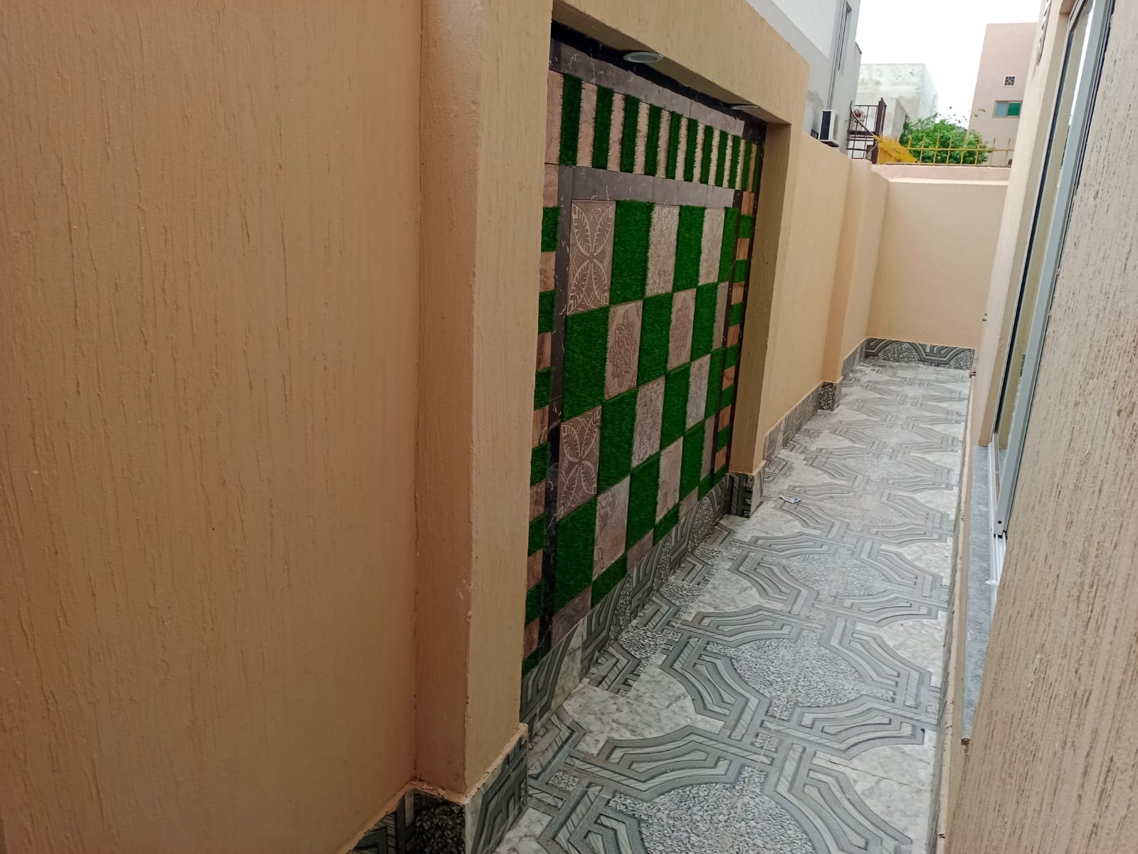 10 Marla bungalow Available For Sale in UET society Lahore