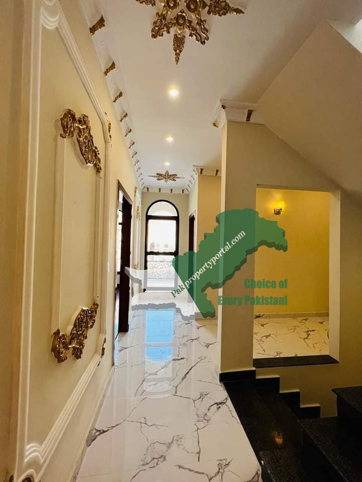 4 Marla Victorian Style House For Sale In Model Town Link Road Opposite Macdonald's