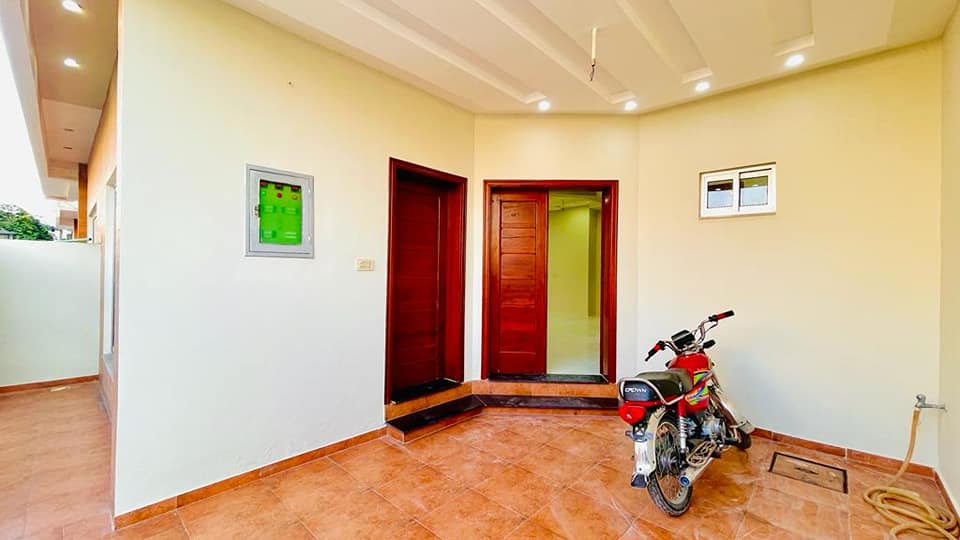 6.25 Marla house for sale in Royal orchard Multan