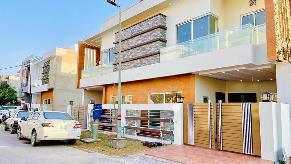 6.25 Marla house for sale in Royal orchard Multan
