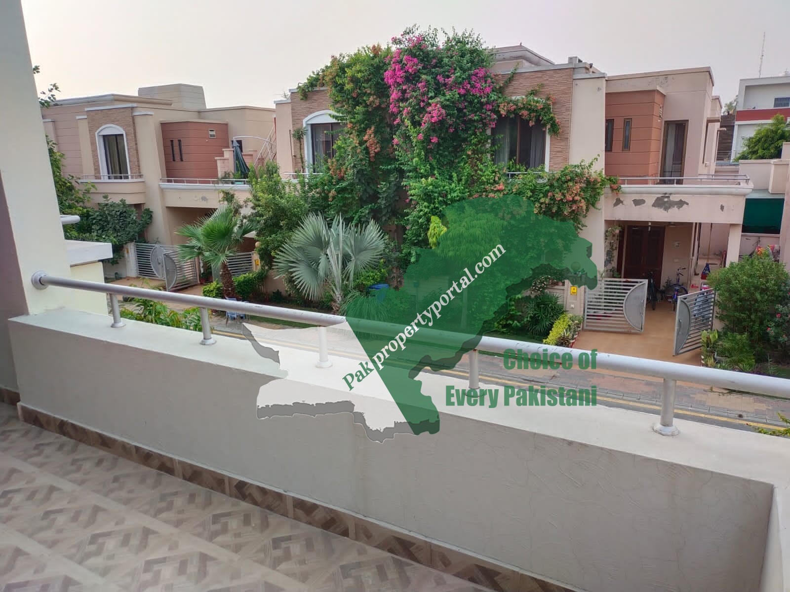 6 Marla upper portion for rent in Dream Gardens Lahore