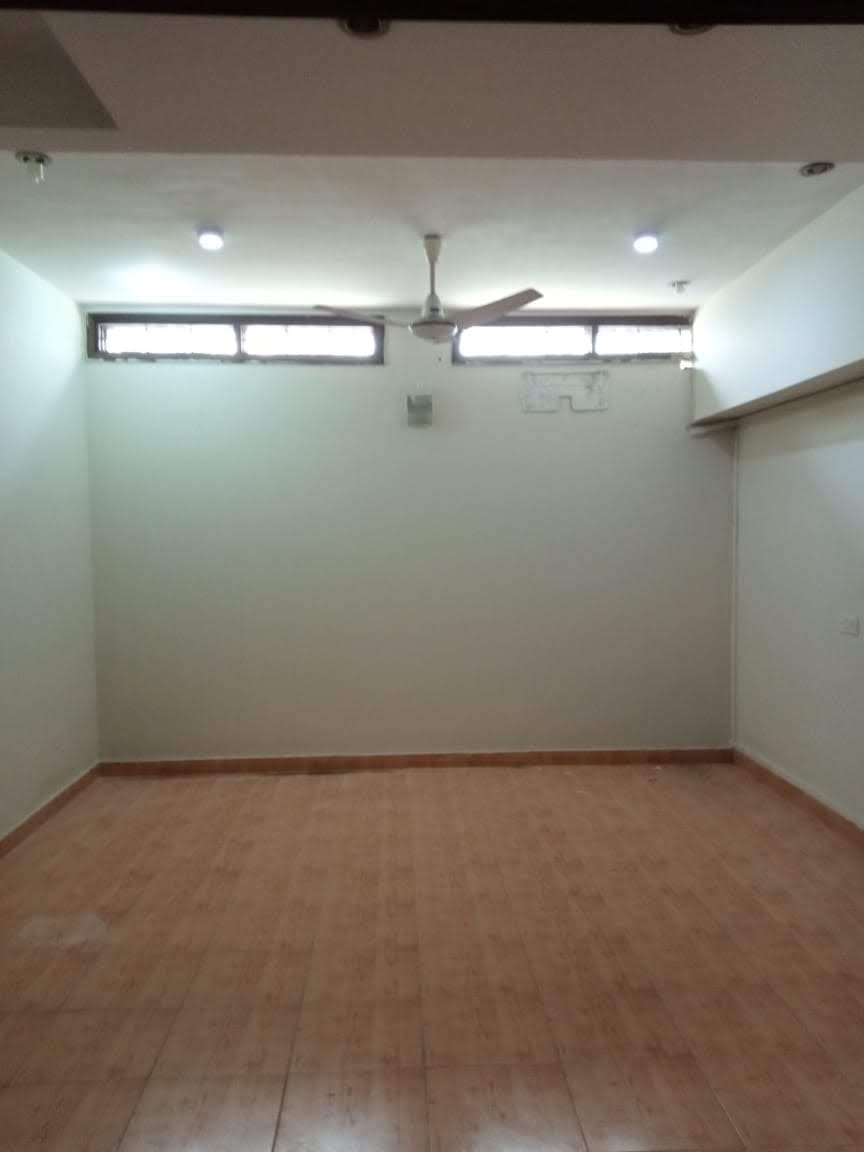 URGENT SALE 100 YARDS BUNGALOW WEST OPEN DHA phase 8 Karachi