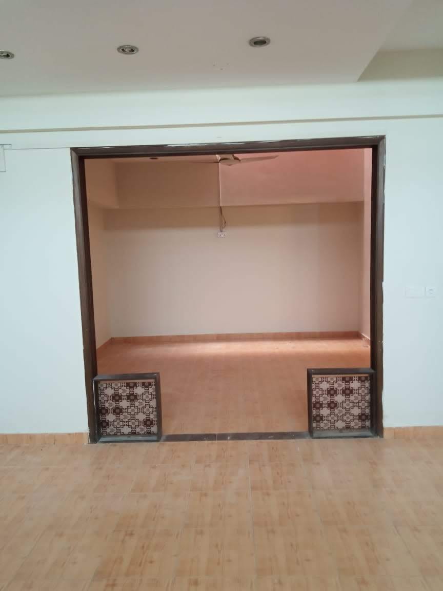 URGENT SALE 100 YARDS BUNGALOW WEST OPEN DHA phase 8 Karachi