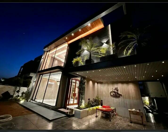 1 kanal luxurious bungalow super stylish Spanish design for sale in DHA Lahore