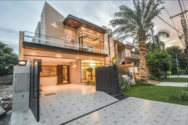 10 Marla brand new corner basement with cinema luxurious villa for sale in DHA Lahore
