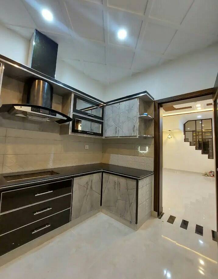 5 Marla house for sale in park view city Lahore