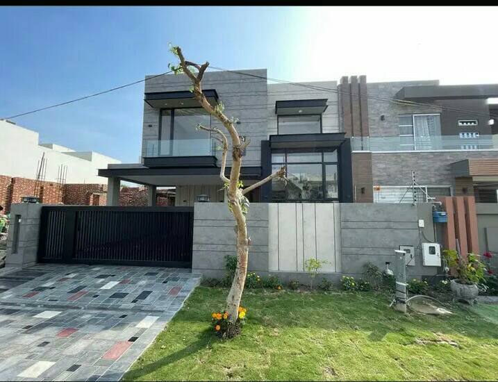 10 Marla brand-new house for sale in DHA Lahore
