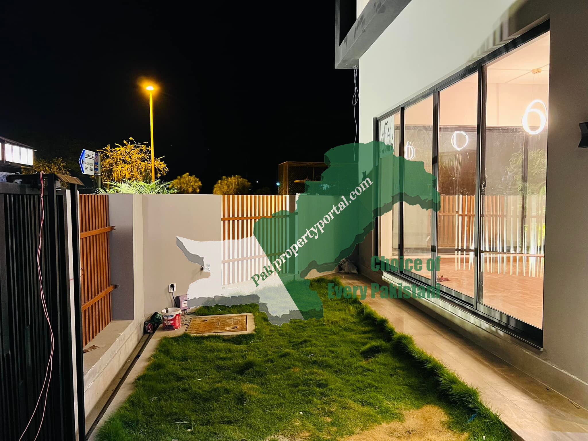 10 Marla brand New House For sale Bahria Town Sector F1 Phase 8 Islamabad