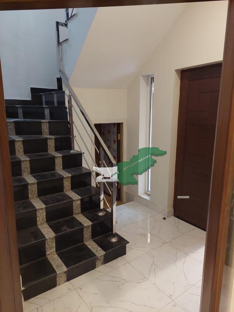 8 Marla Beautiful House In Bahria Orchard  Available For Sale