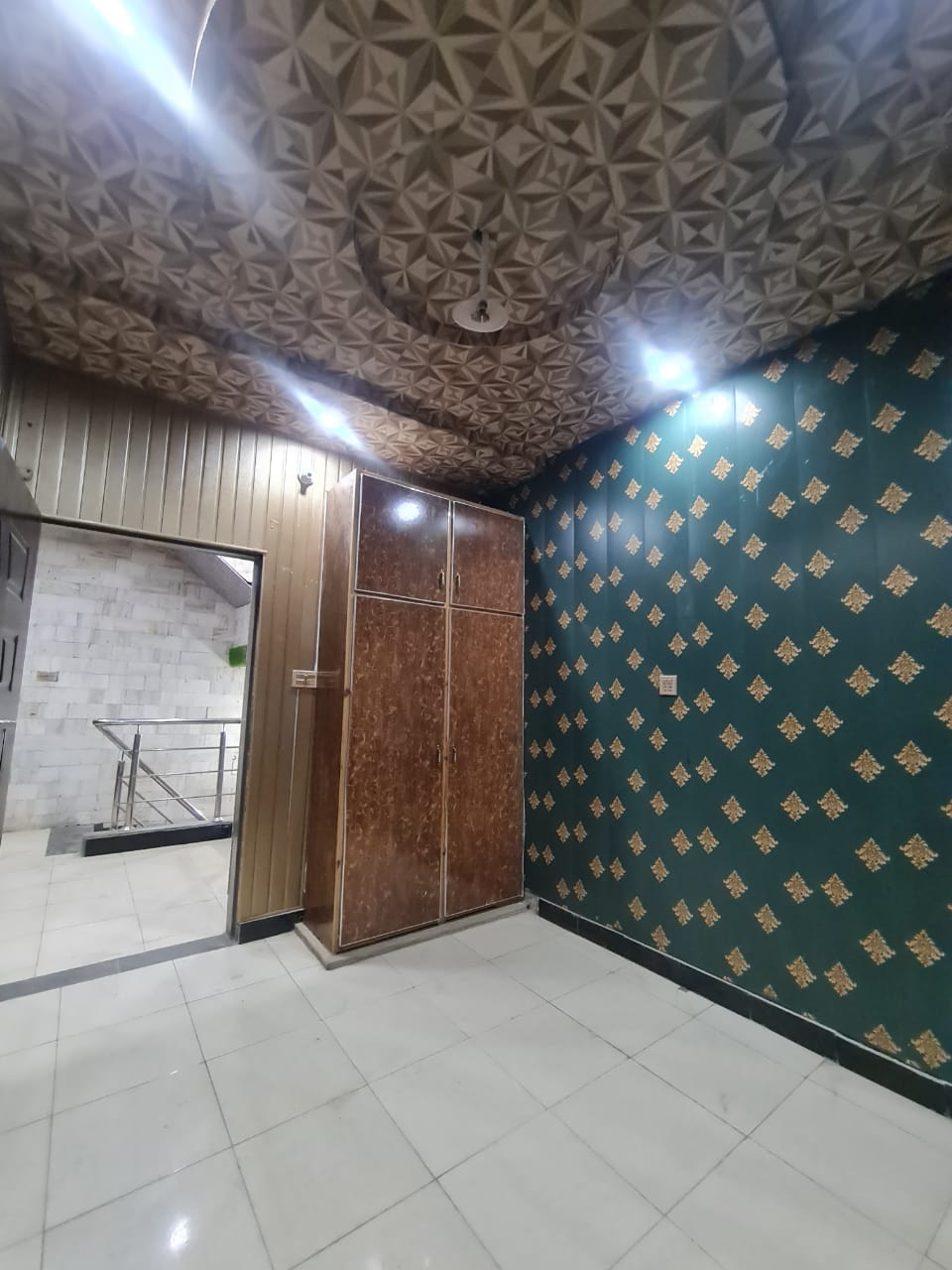 2.5 Marla Double Story For Sale in Nishtar colony Lahore