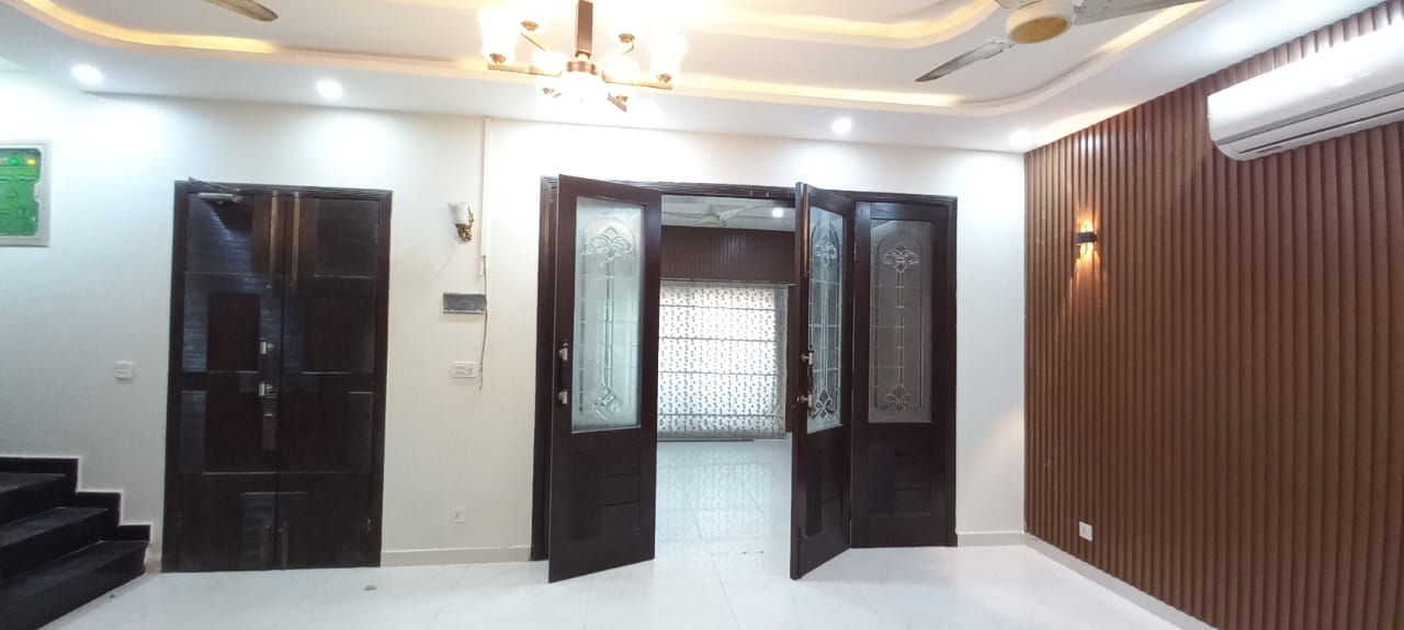 7 Marla Luxury Modern Design House For Rent In DHA Phase 6 Lahore