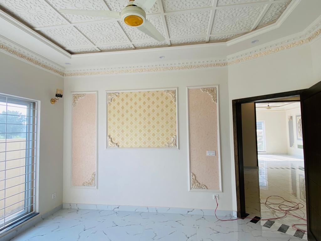 10 Marla Spanish House For Sale in Formanites Housing Scheme Lahore