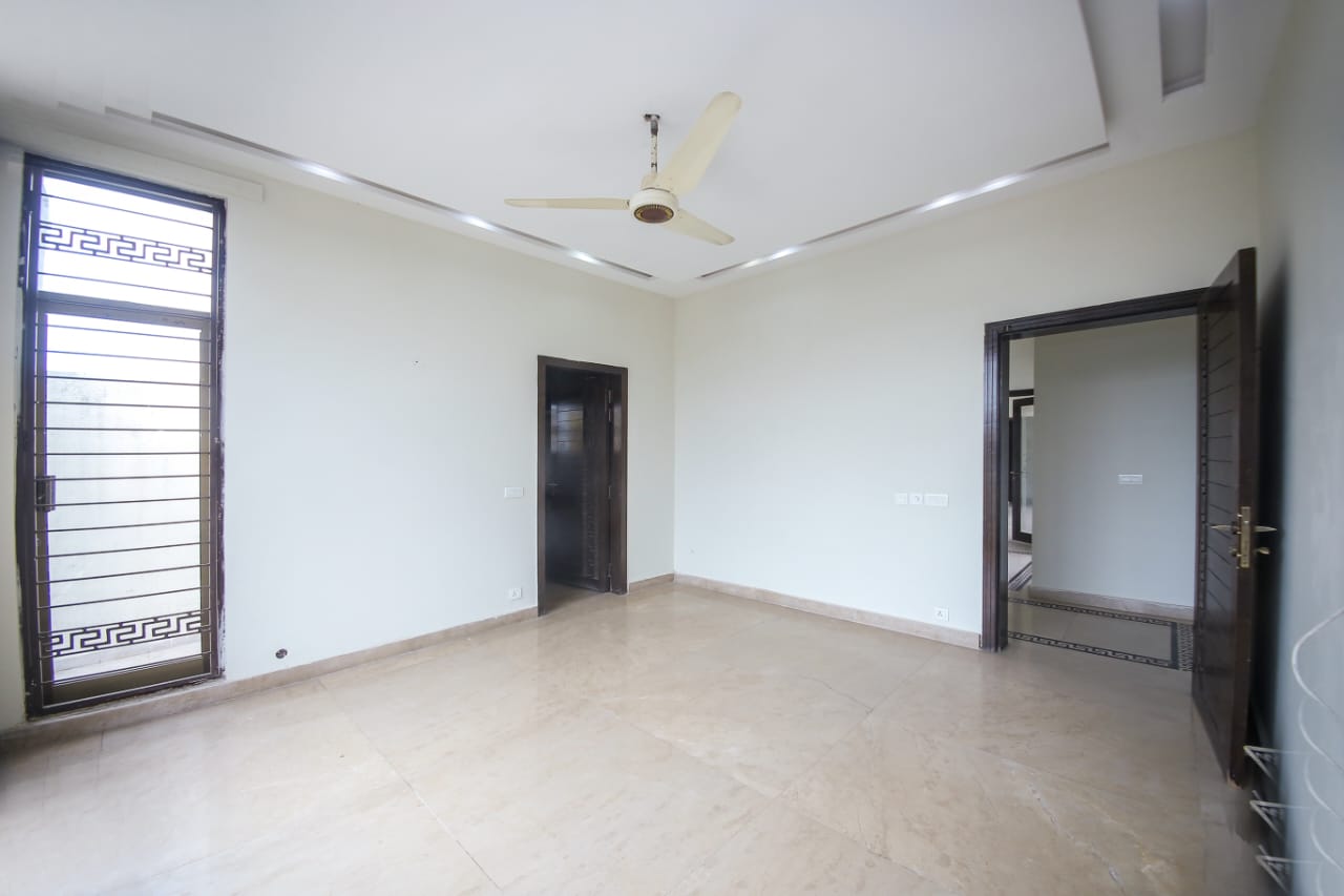 1 Kanal Upper Portion Available For Rent in Q Block DHA Phase 7 Lahore