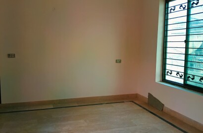 8 Marla house for rent in Shalimar colony Multan