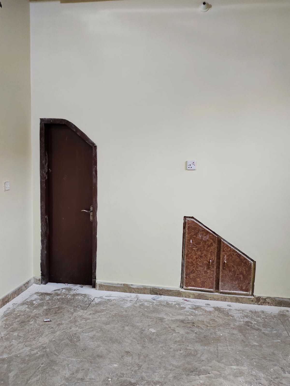 8 Marla ground portion for rent in Shalimar colony Multan