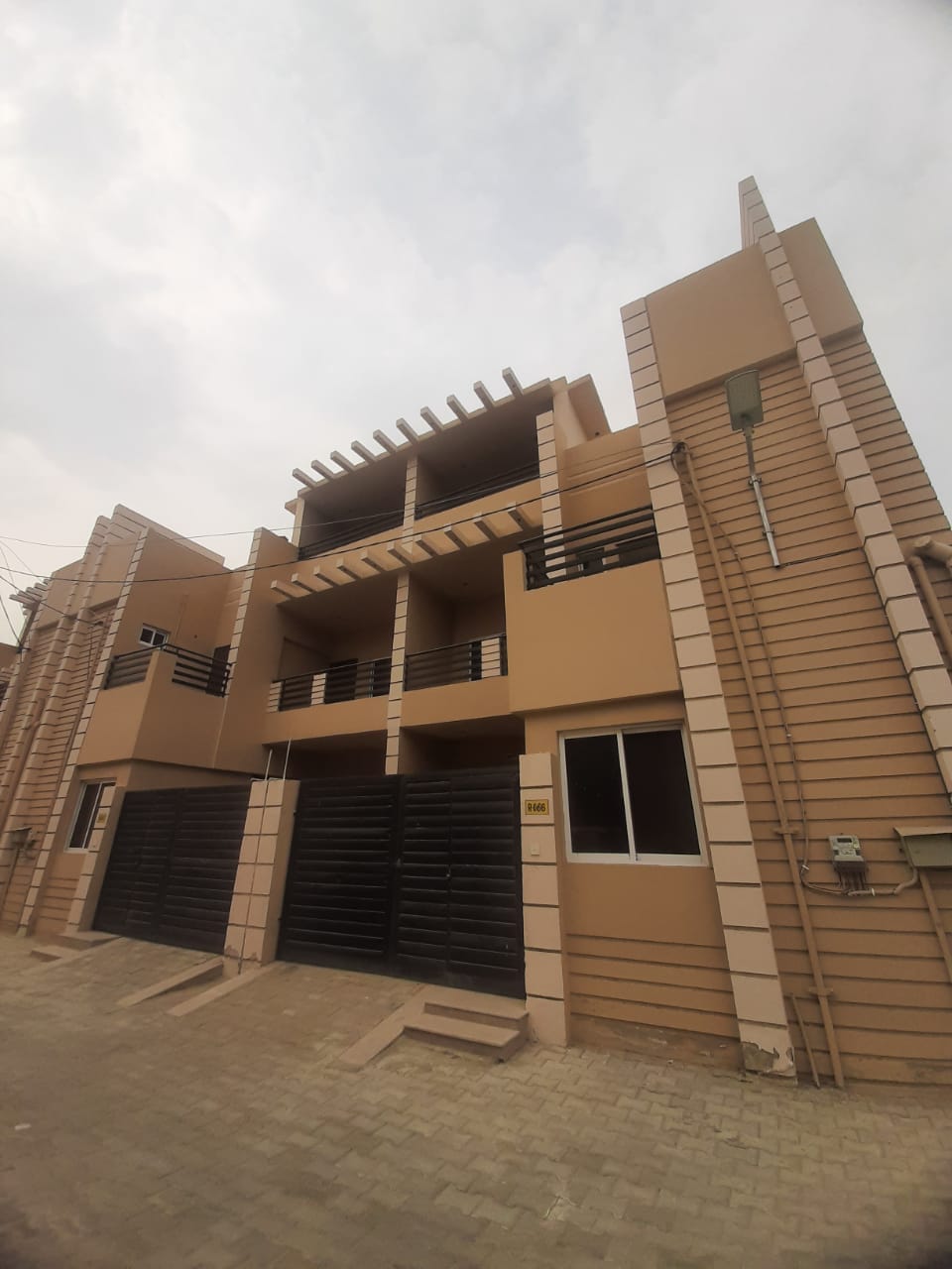 Brand New House For Sale in Kings Garden Karachi