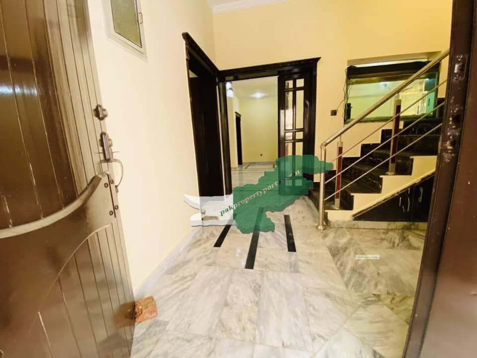 10Marla slightly Used House For Sale in Bahria Town Lahore