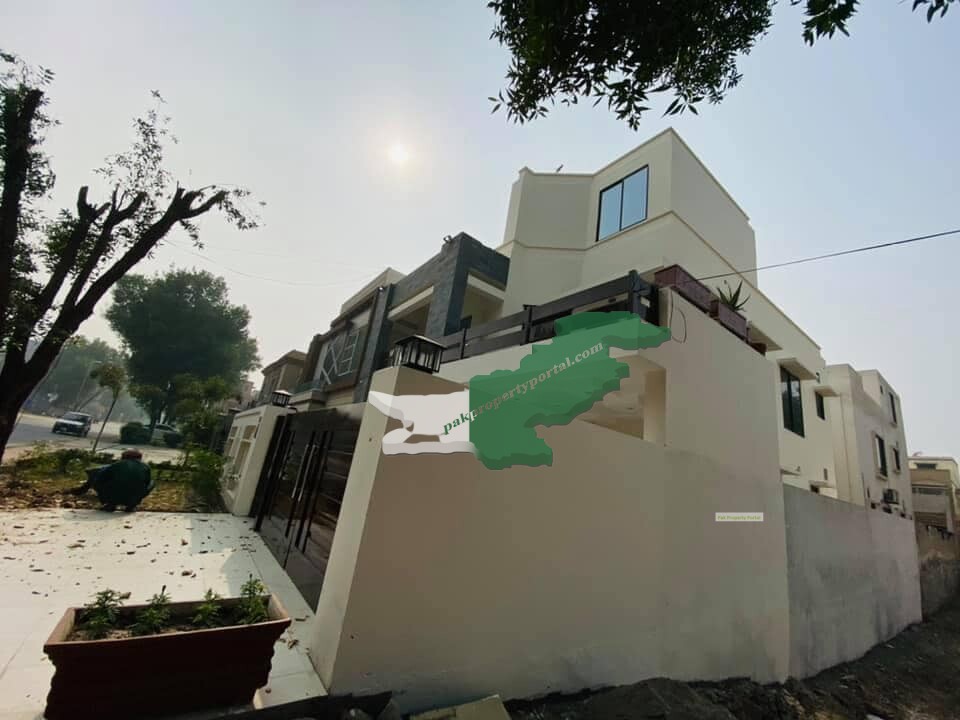 10Marla slightly Used House For Sale in Bahria Town Lahore