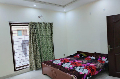 10 Marla Beautiful Lower Portuon For Rent in Janiper Block, Bahria town Lahore