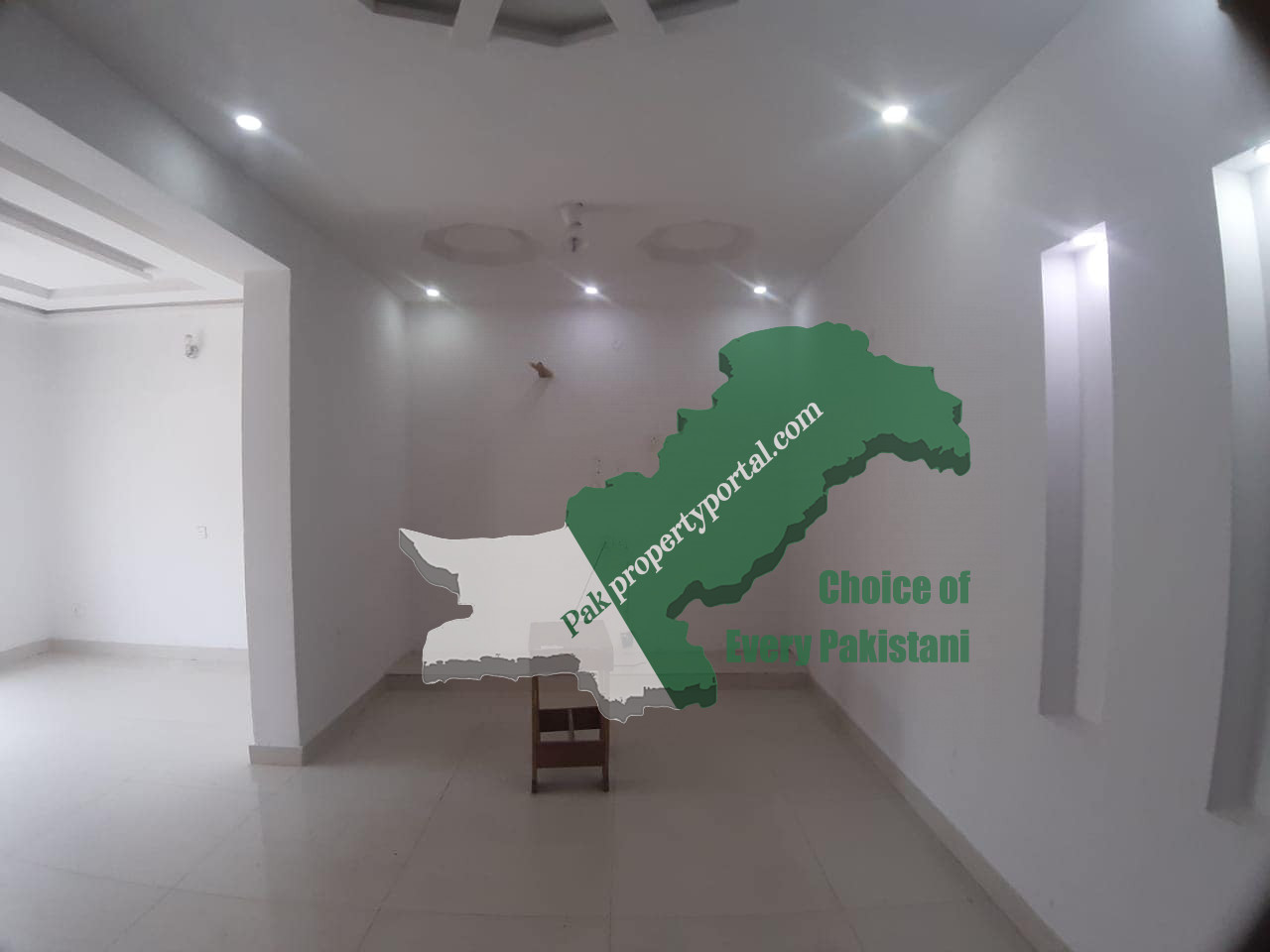 7 Marla Lower Portion Available For Rent in bahria Town, CC block , Sector D Lahore