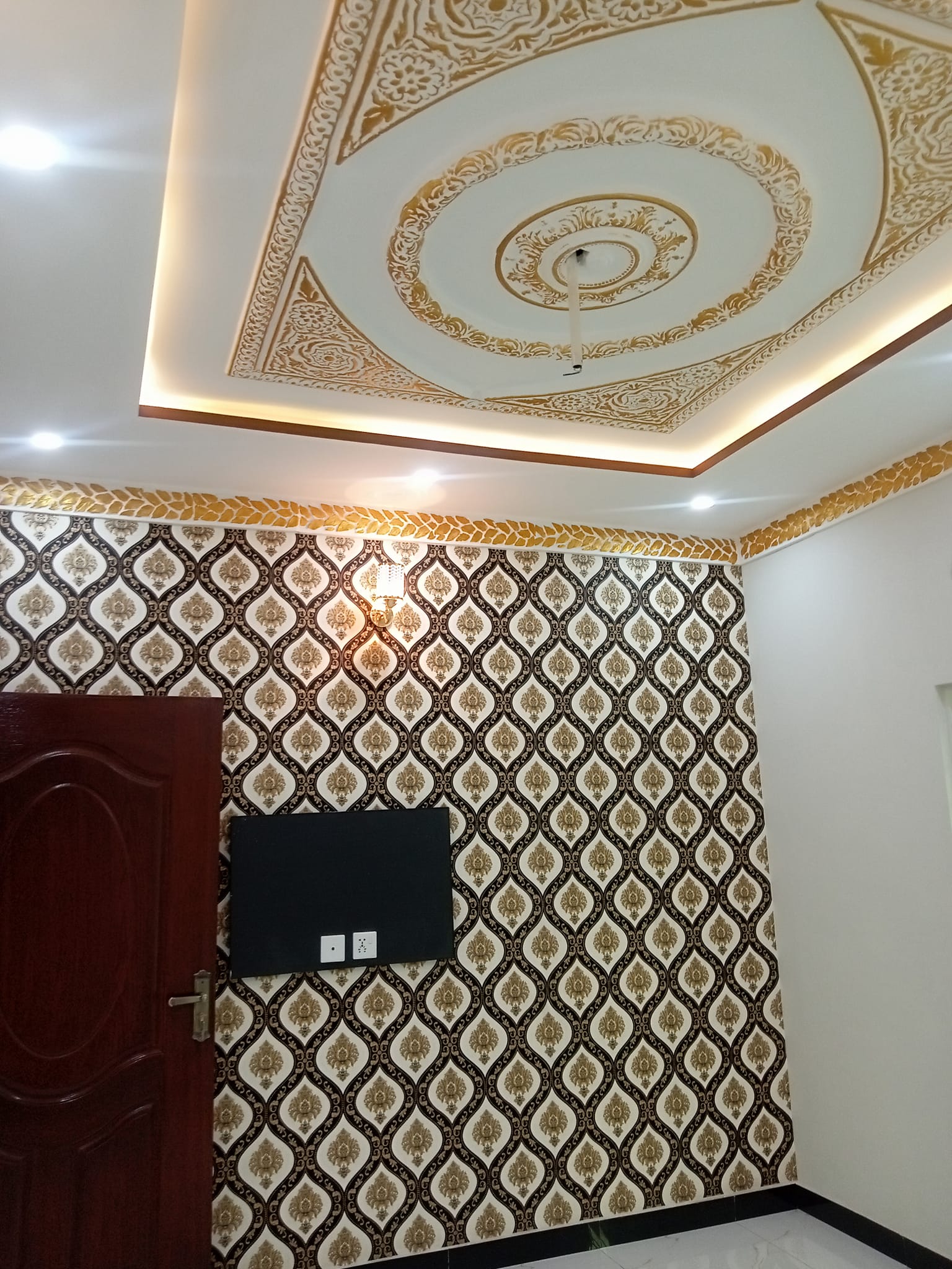 5 Marla Spanish design corner house available for sale in park view city Lahore