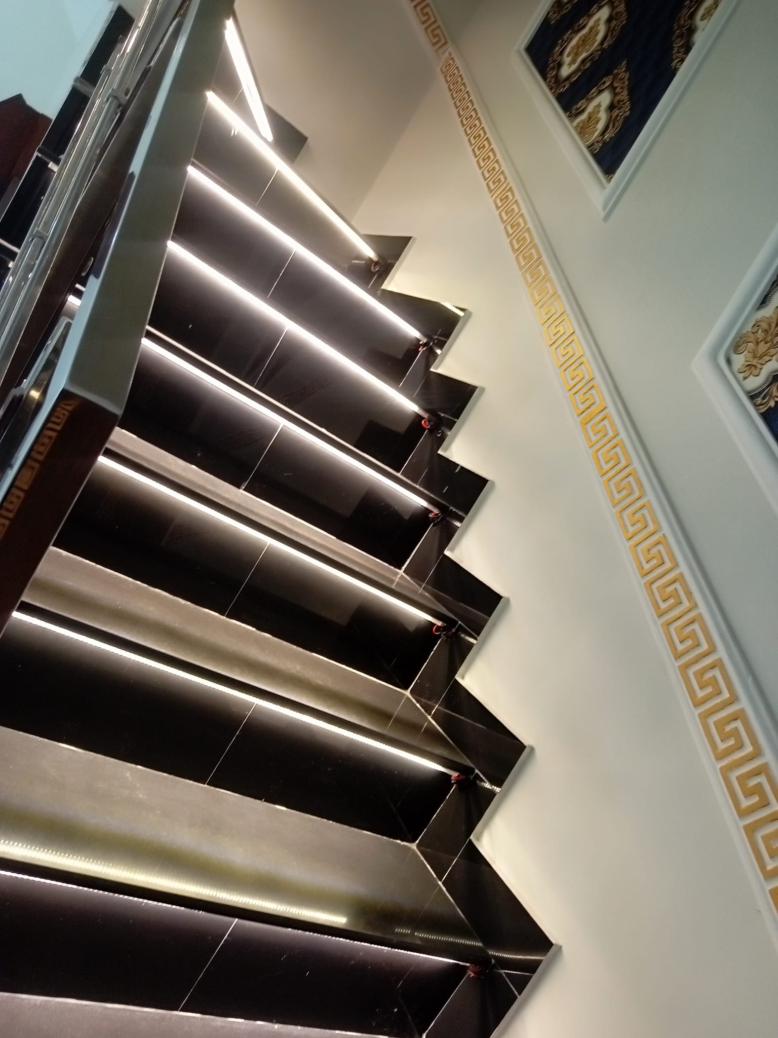 5 Marla Spanish design corner house available for sale in park view city Lahore