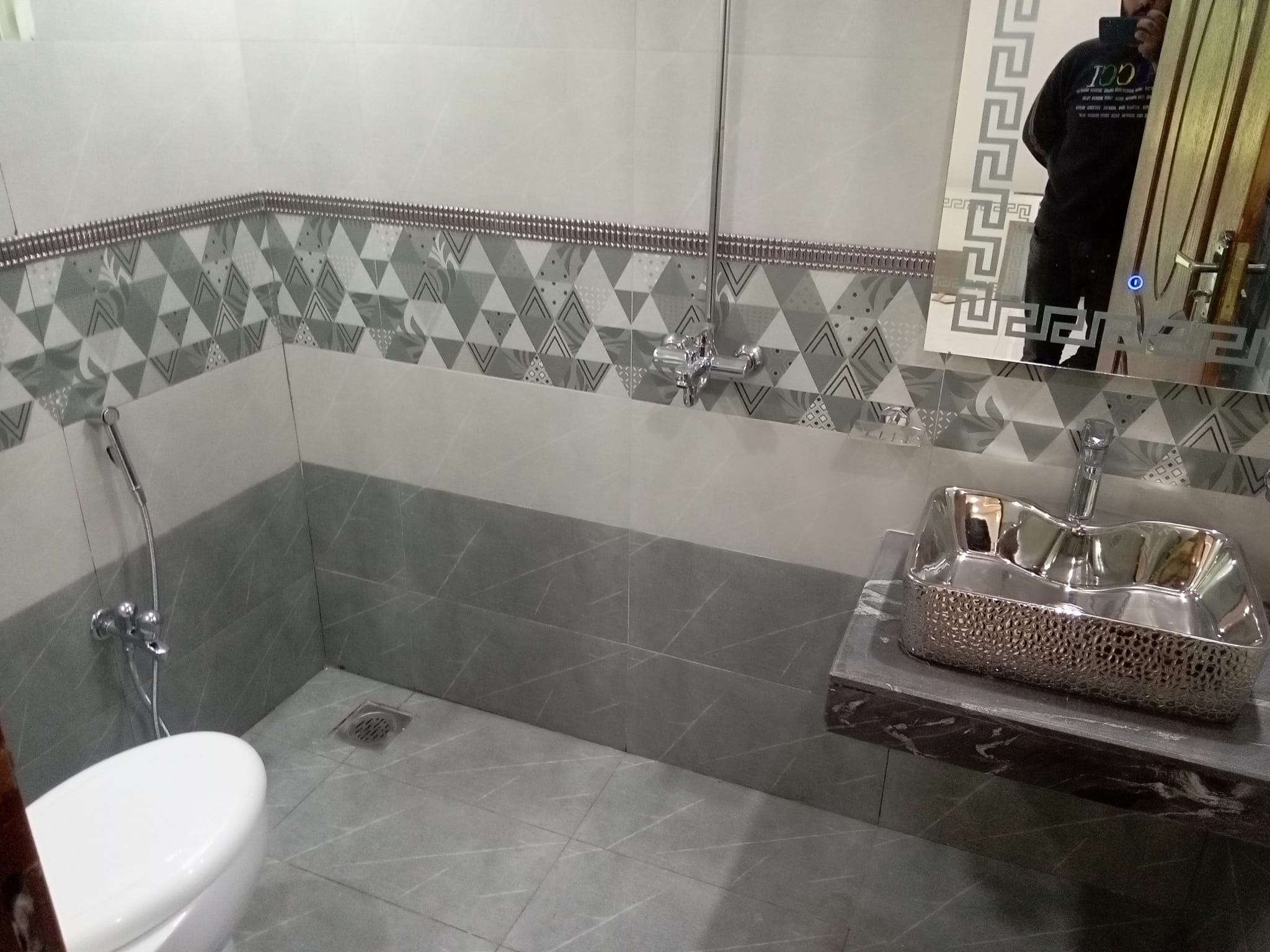 5 Marla Spanish design corner house available for sale in park view city Lahore