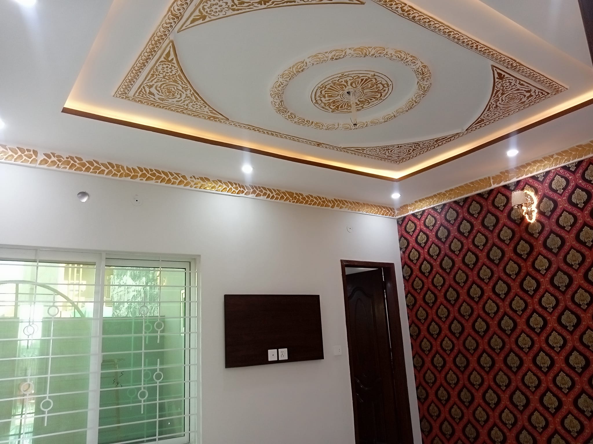 5 Marla Spanish design corner house available for sale in park view city Lahore