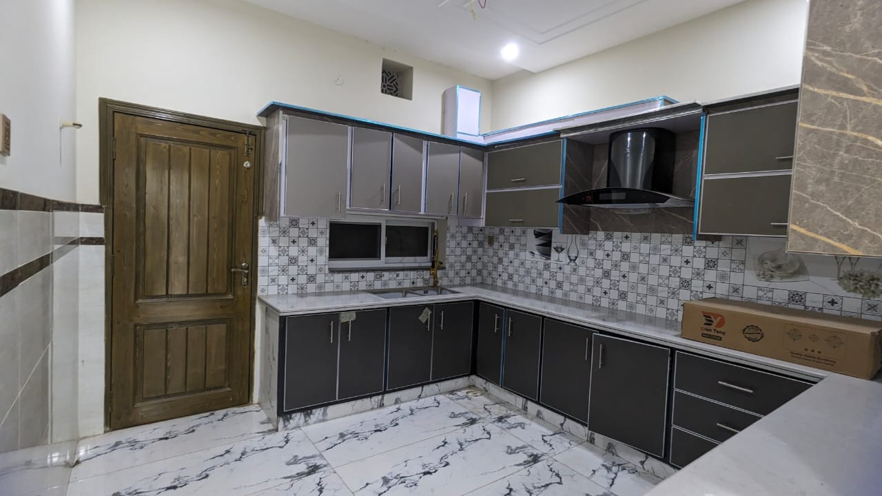 10 Marla lower portion house for rent in Royal Orchard Multan