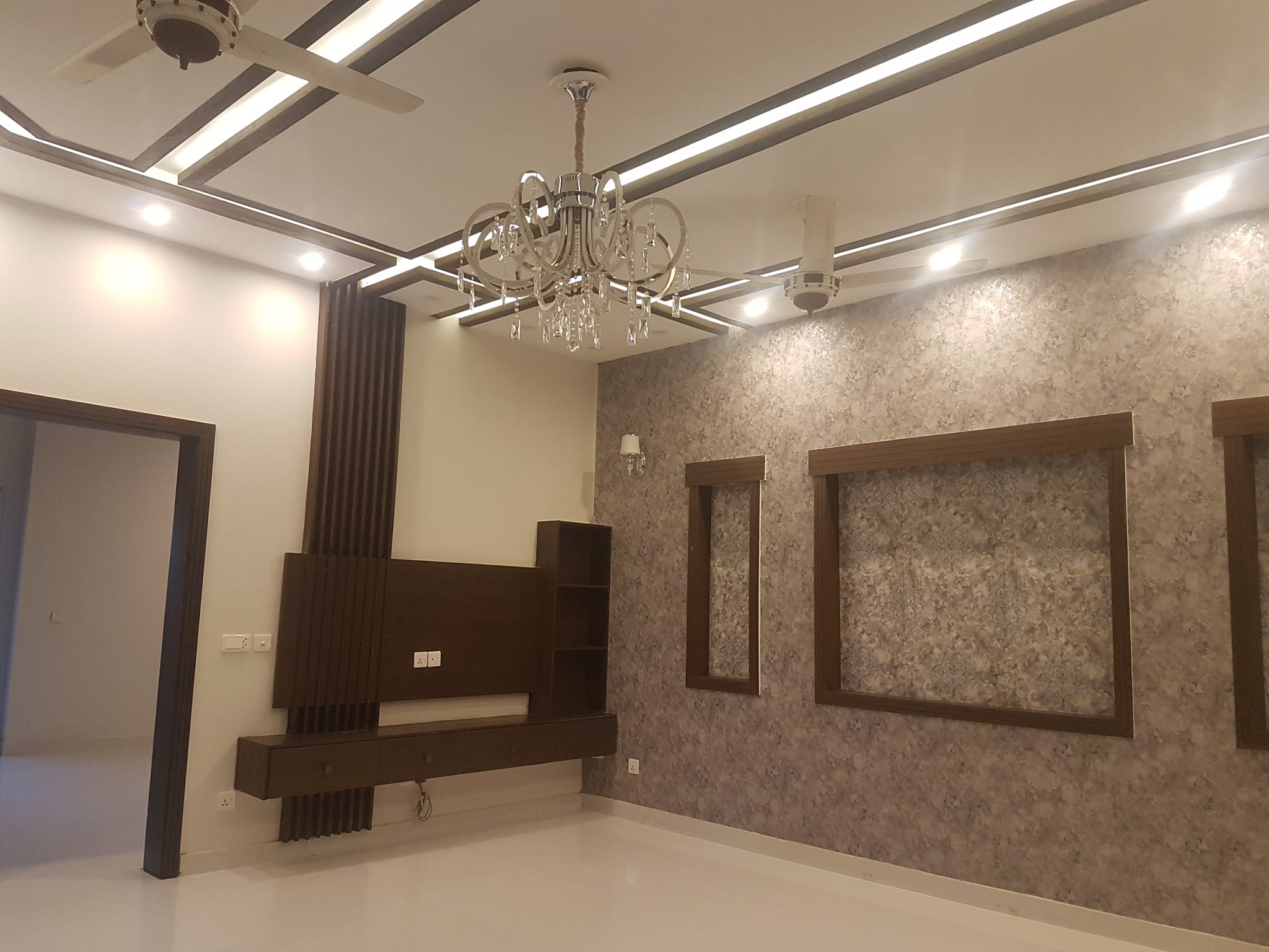 10 marla brand new house for sale in Lahore bahria town Sectors C