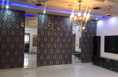 10 Marla upper portion available for rent Bahria Town Lahore
