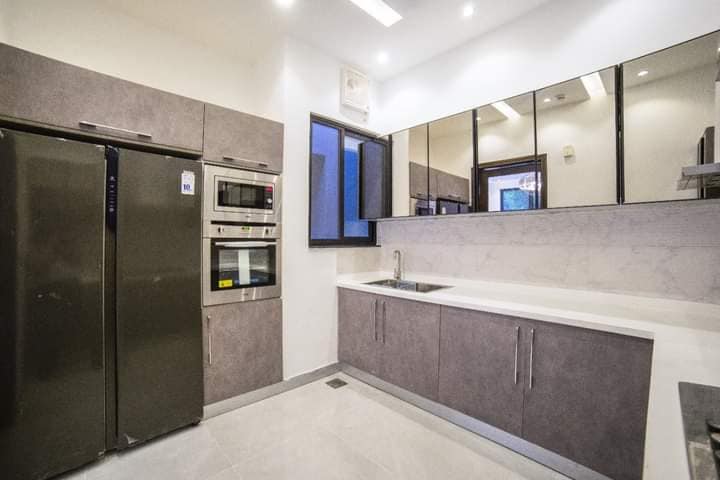 10 Marla Modern House for sale in DHA Lahore