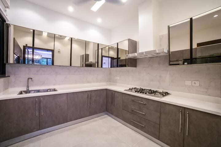 10 Marla Modern House for sale in DHA Lahore