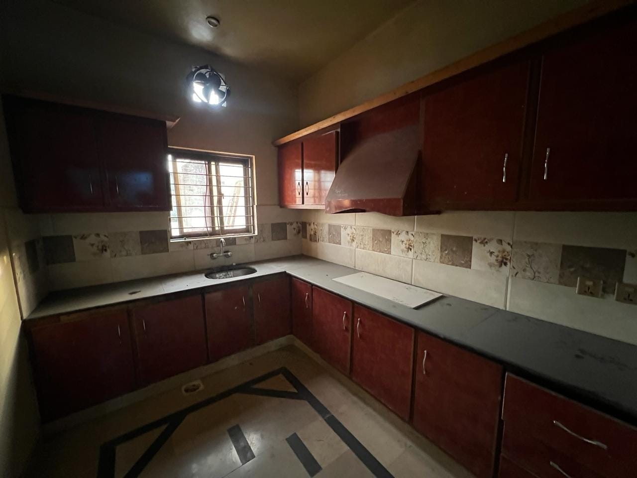 10 Marla Used House Available For Sale in A Block Central Park Housing Scheme Lahore