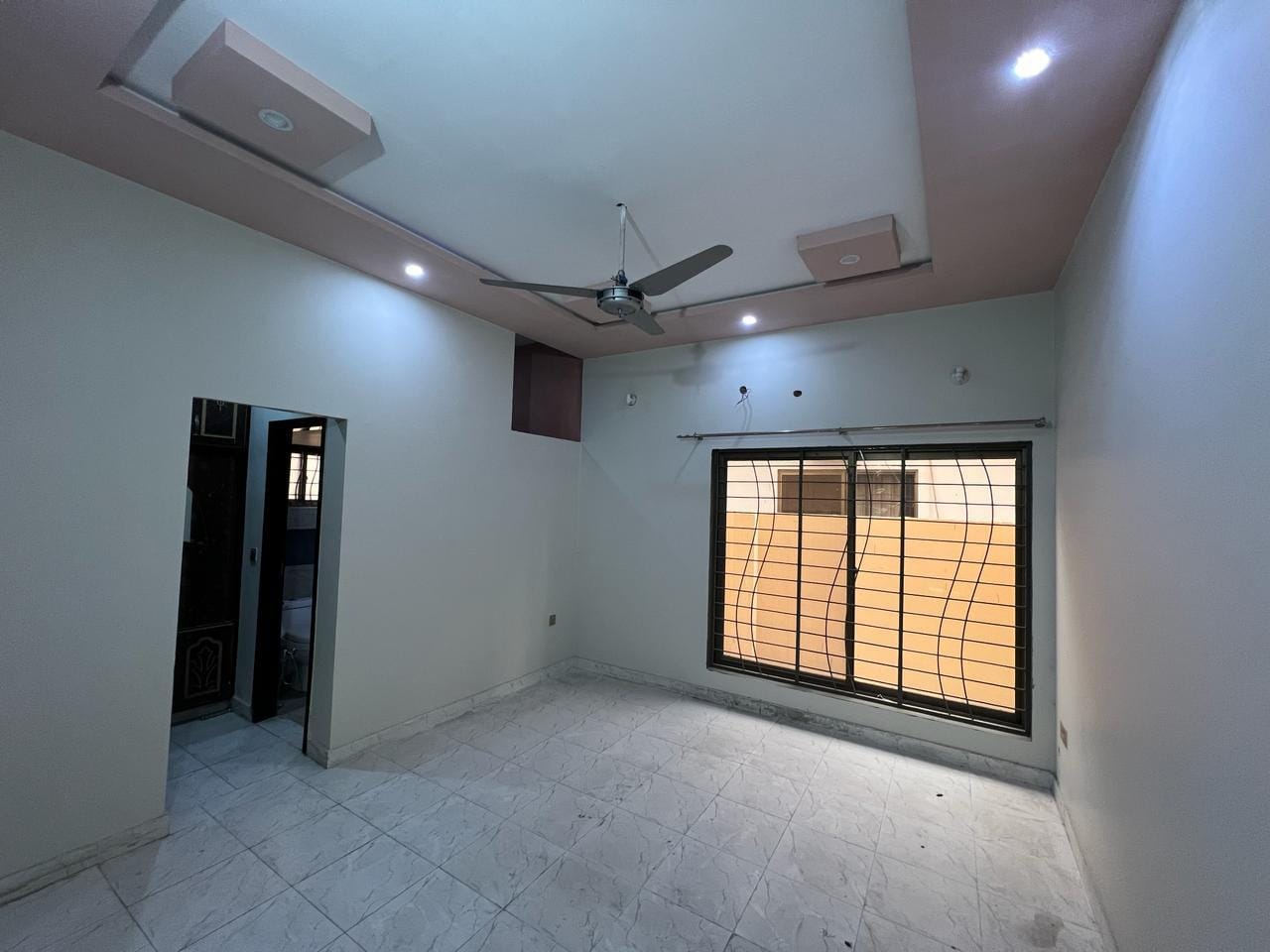 10 Marla Used House Available For Sale in A Block Central Park Housing Scheme Lahore