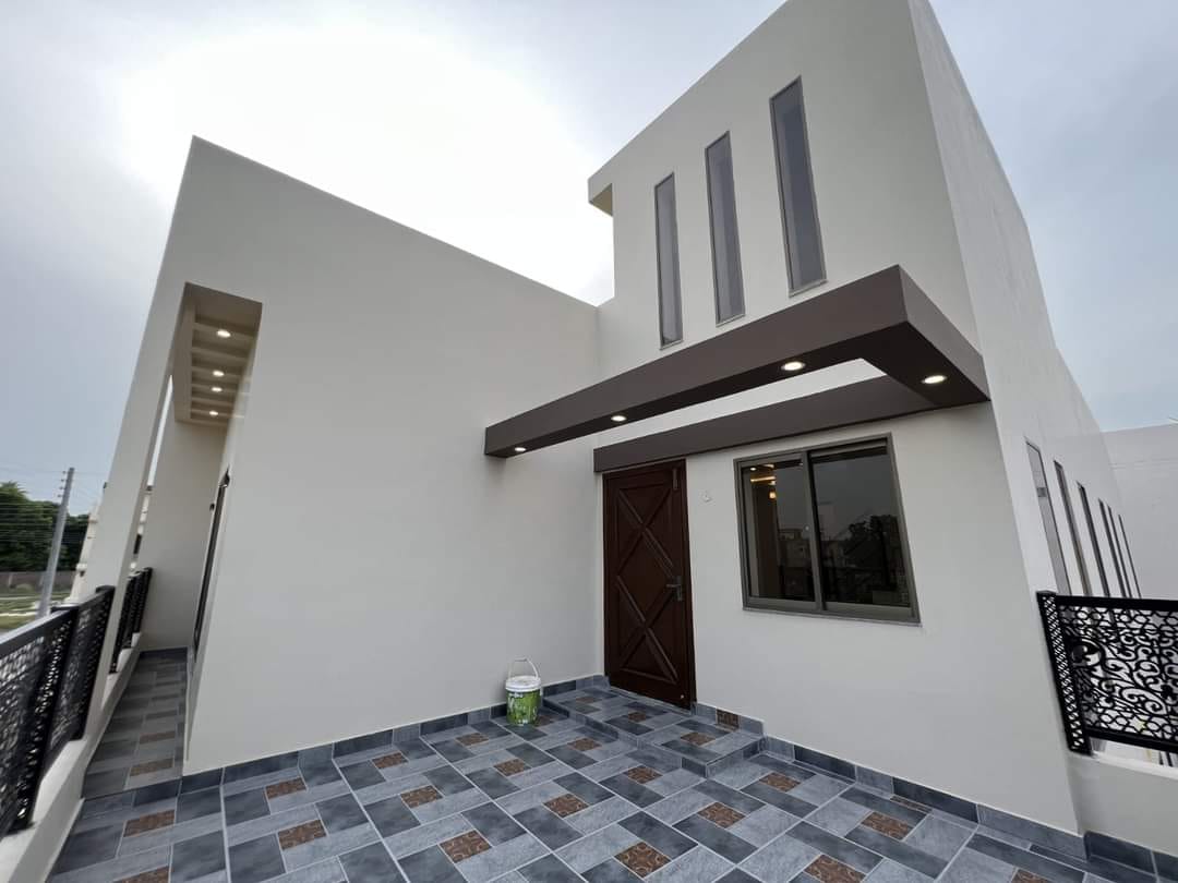 7.5 Marla Brand New House For Sale In Buch Executive Villas Multan